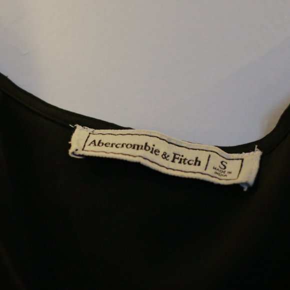 Abercrombie & Fitch Cold Shoulder top - Picture 2 of 2